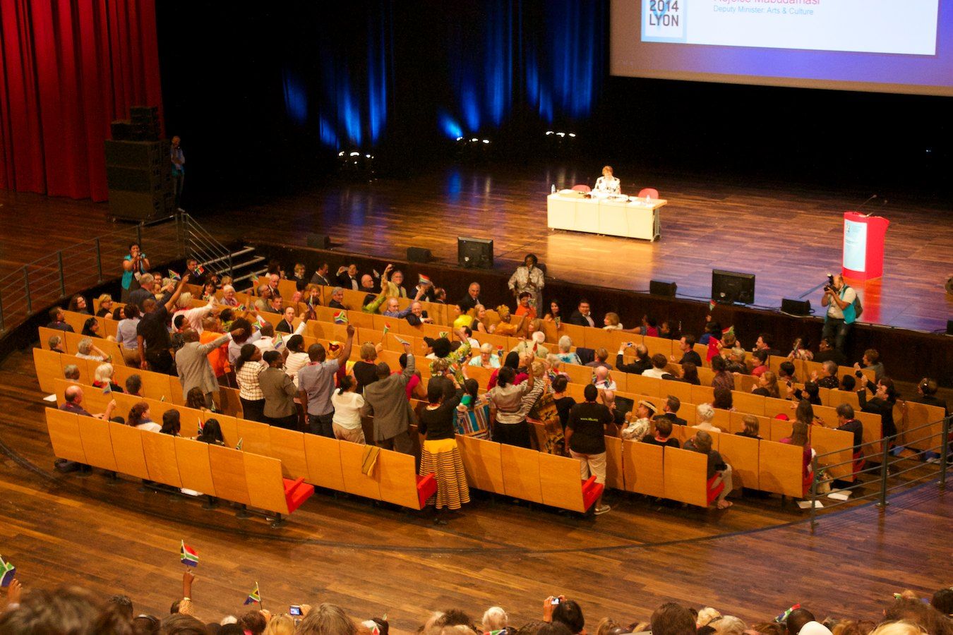 Ein südafrikanisches Lied wird angestimmt