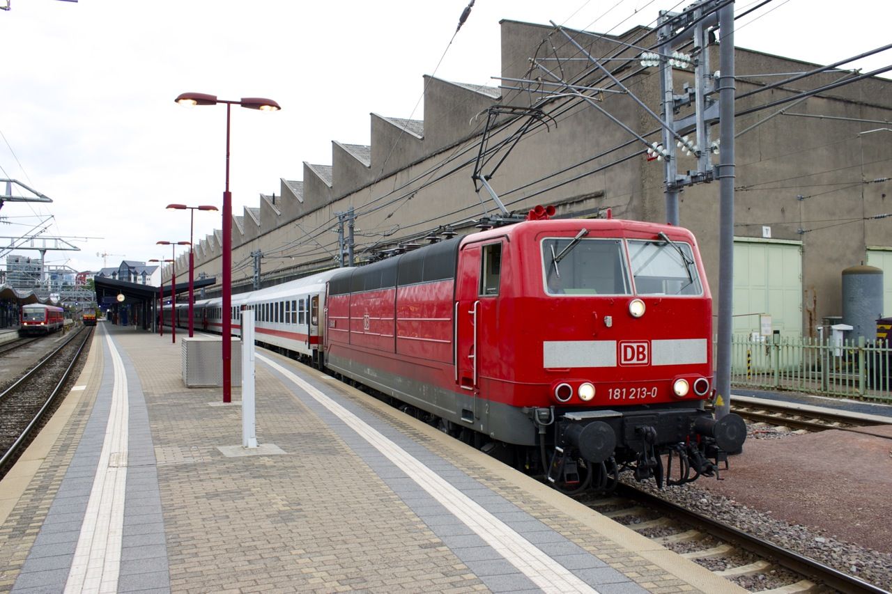 Baureihe 181 im Bahnhof Luxemburg