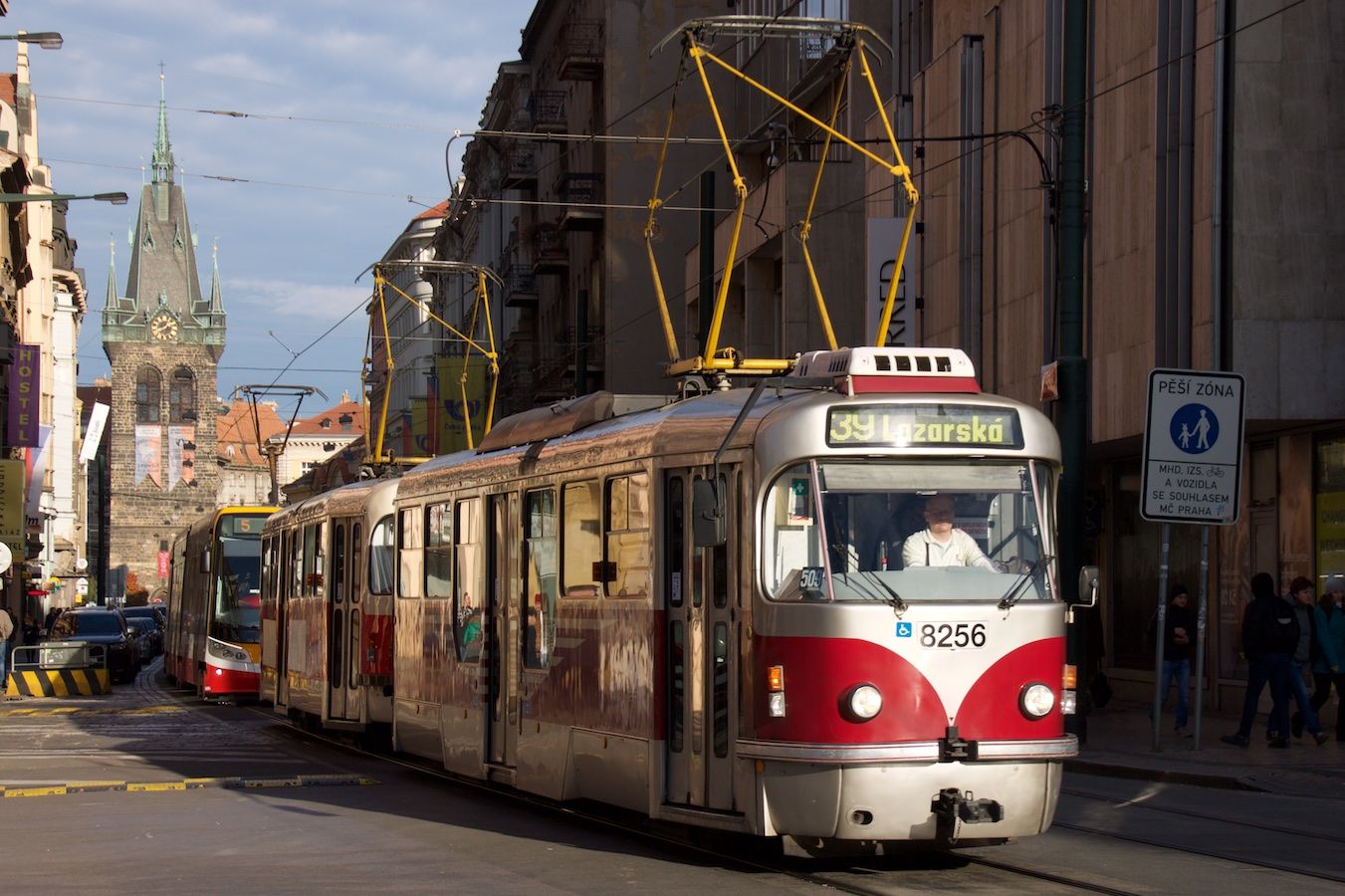 Tatra T3R.PLF auf dem Wenzelsplatz